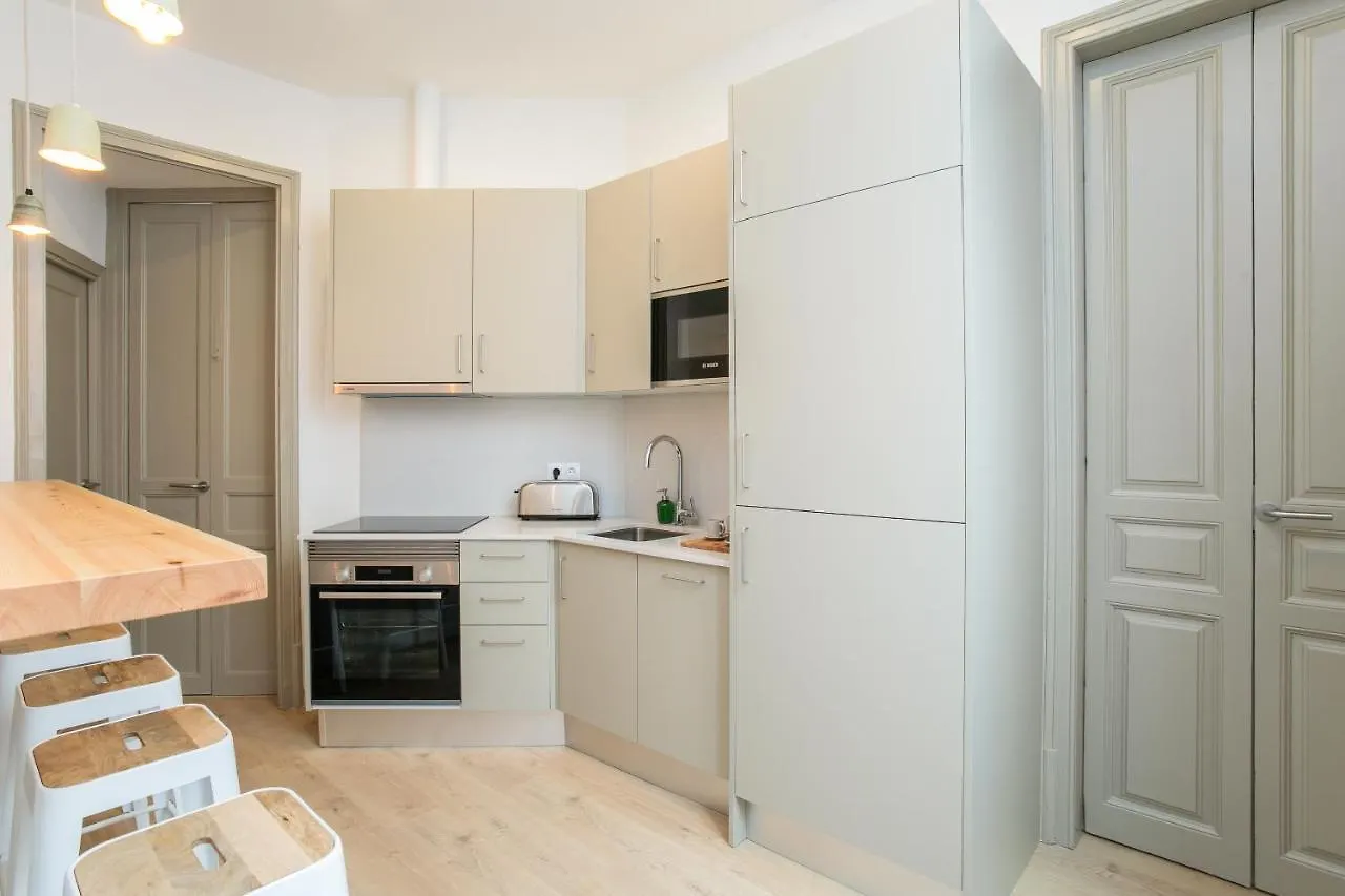 Апартаменты Canela Homes Barcelona Marina