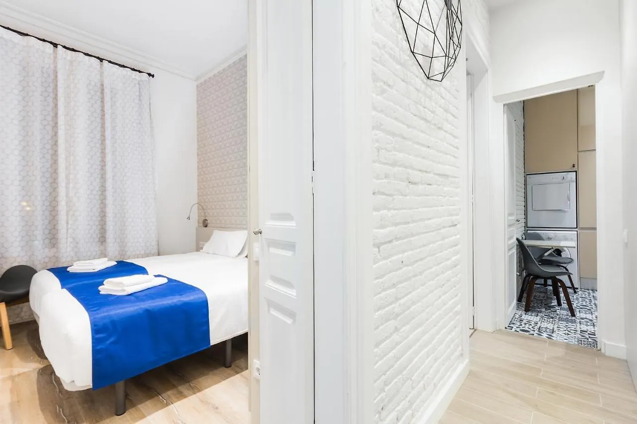 Апартаменты Canela Homes Barcelona Marina