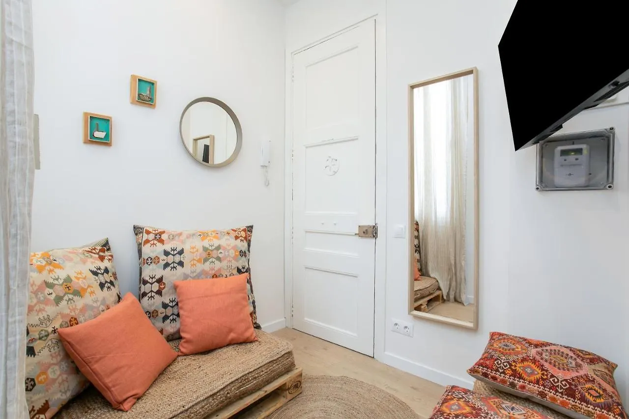 Canela Homes Barcelona Marina 0*,